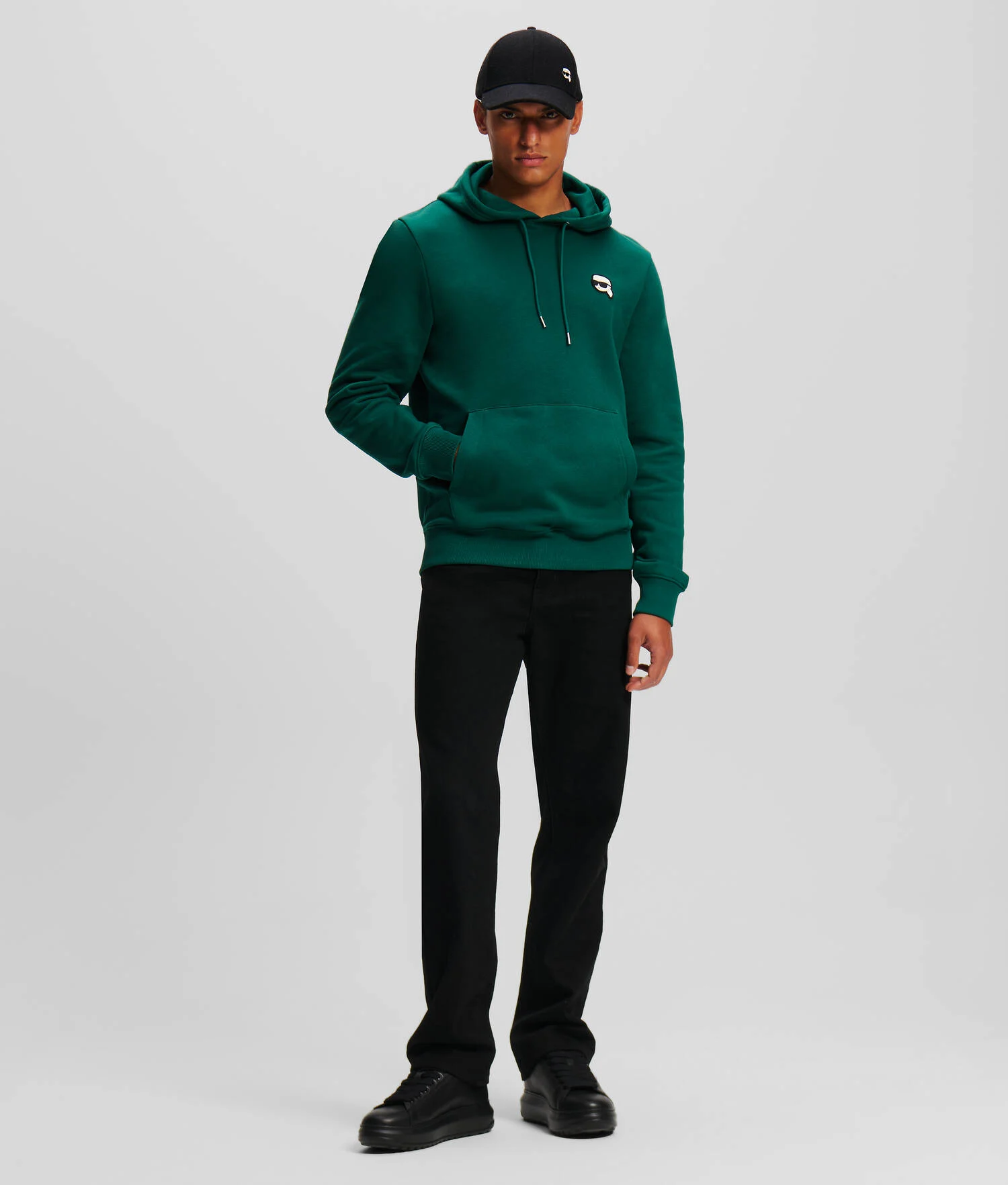 SWEAT À CAPUCHE AVEC ÉCUSSON K/IKONIK KARL