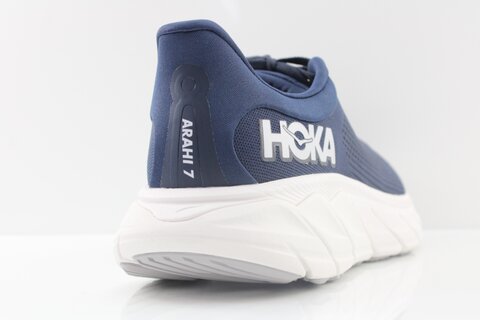 HOKA Arahi 7