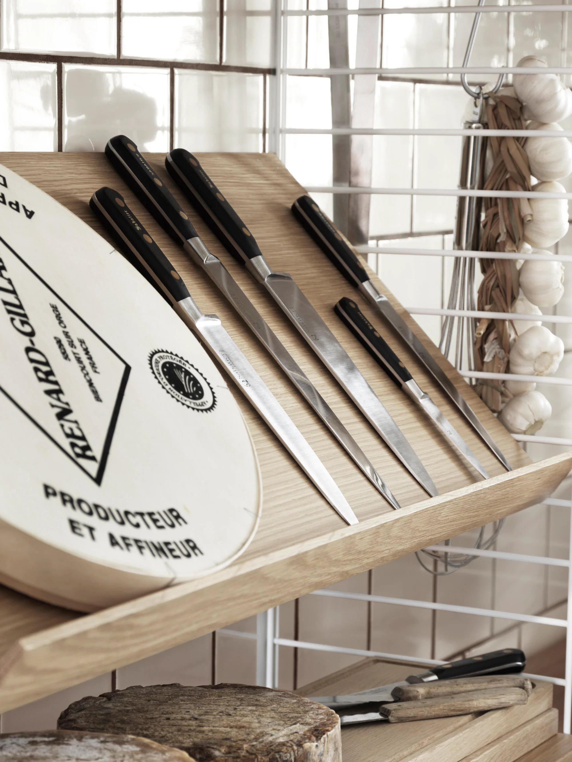 Tijdschriftenplank String System, B 58 x D 30 cm