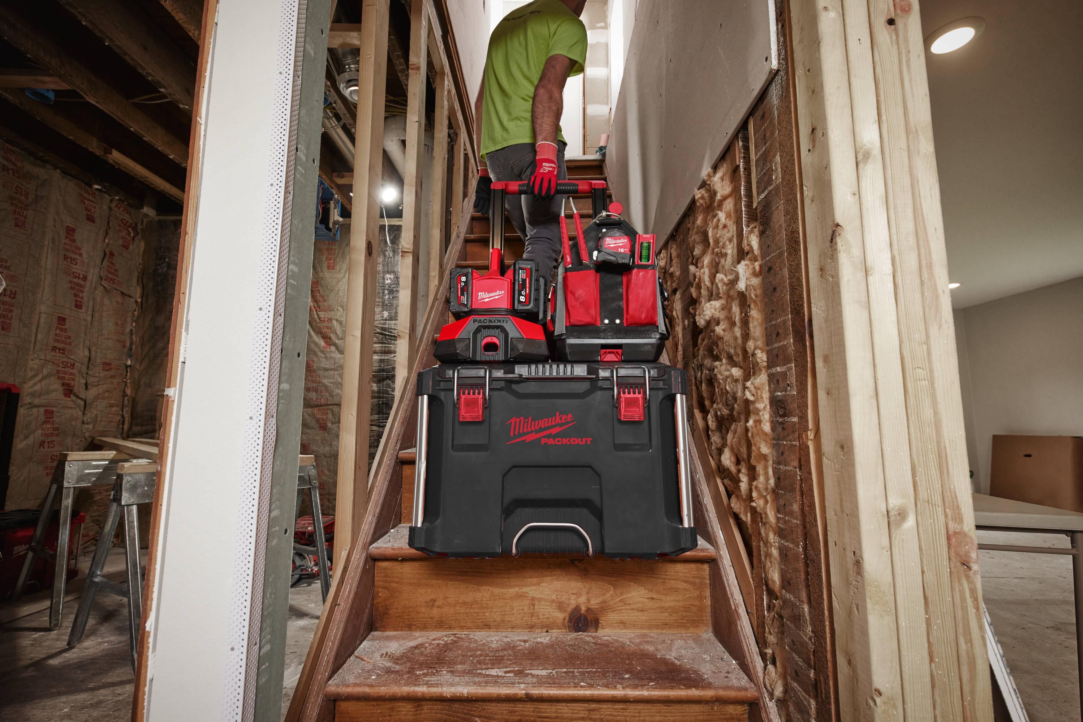 Milwaukee M18 PC6 PACKOUT™ Zesvaks Snellader 18V - 4932480162