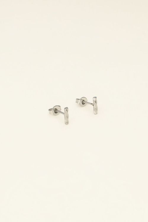 Studs twist