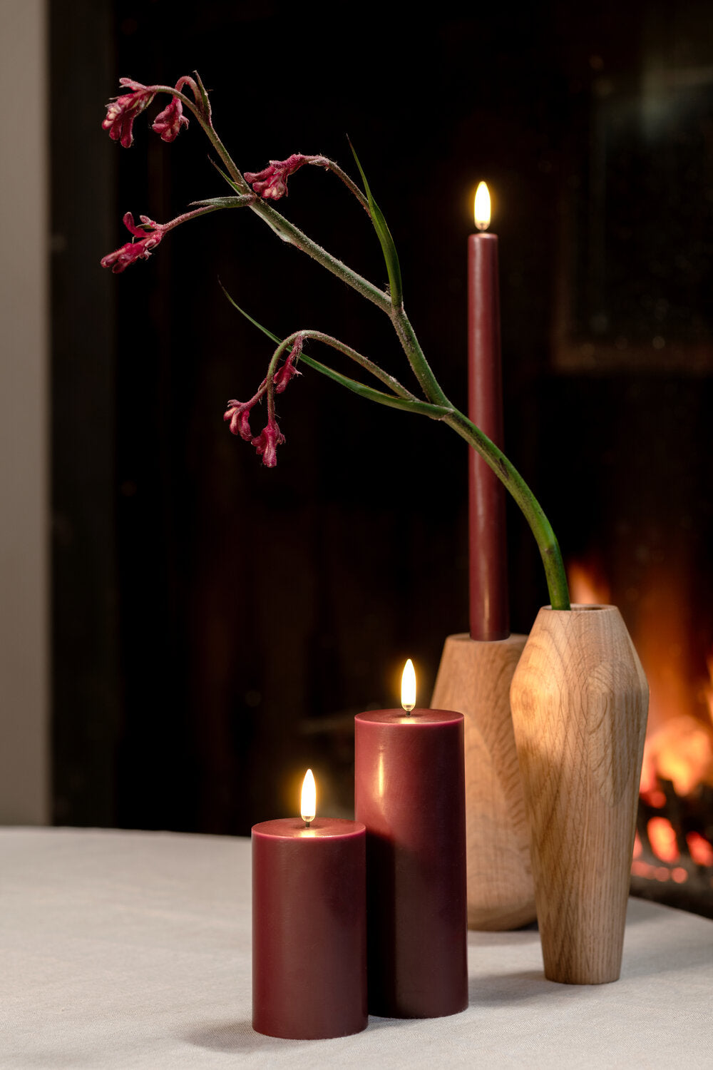 Uyuni  LED melted pillar bloklys, Wine red - H7,5 cm