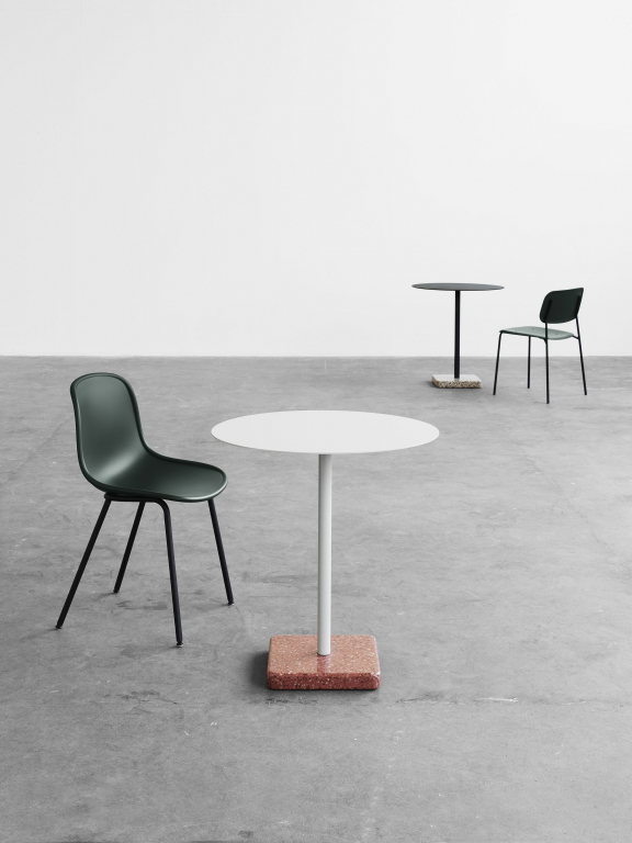 Hay Terrazzo Round tuintafel 70 sky grey - red