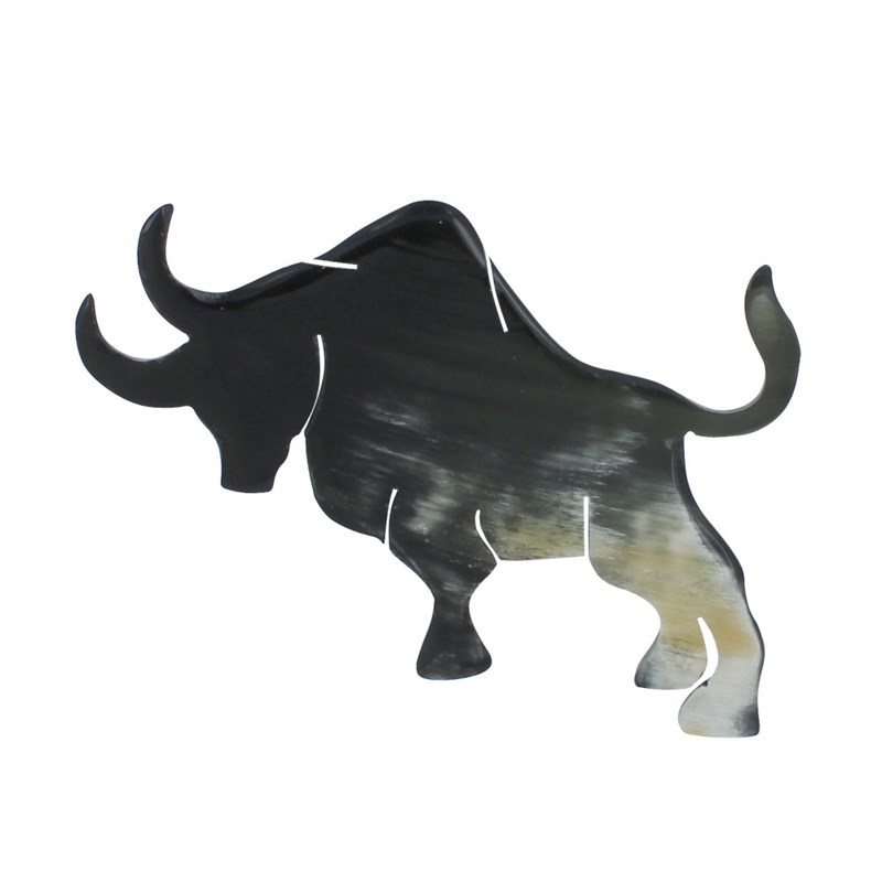 Broche Taureau en Corne Modèle 3