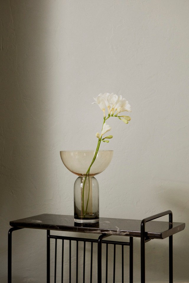 AYTM - Torus vase Small Ø15 - Sort/Amber