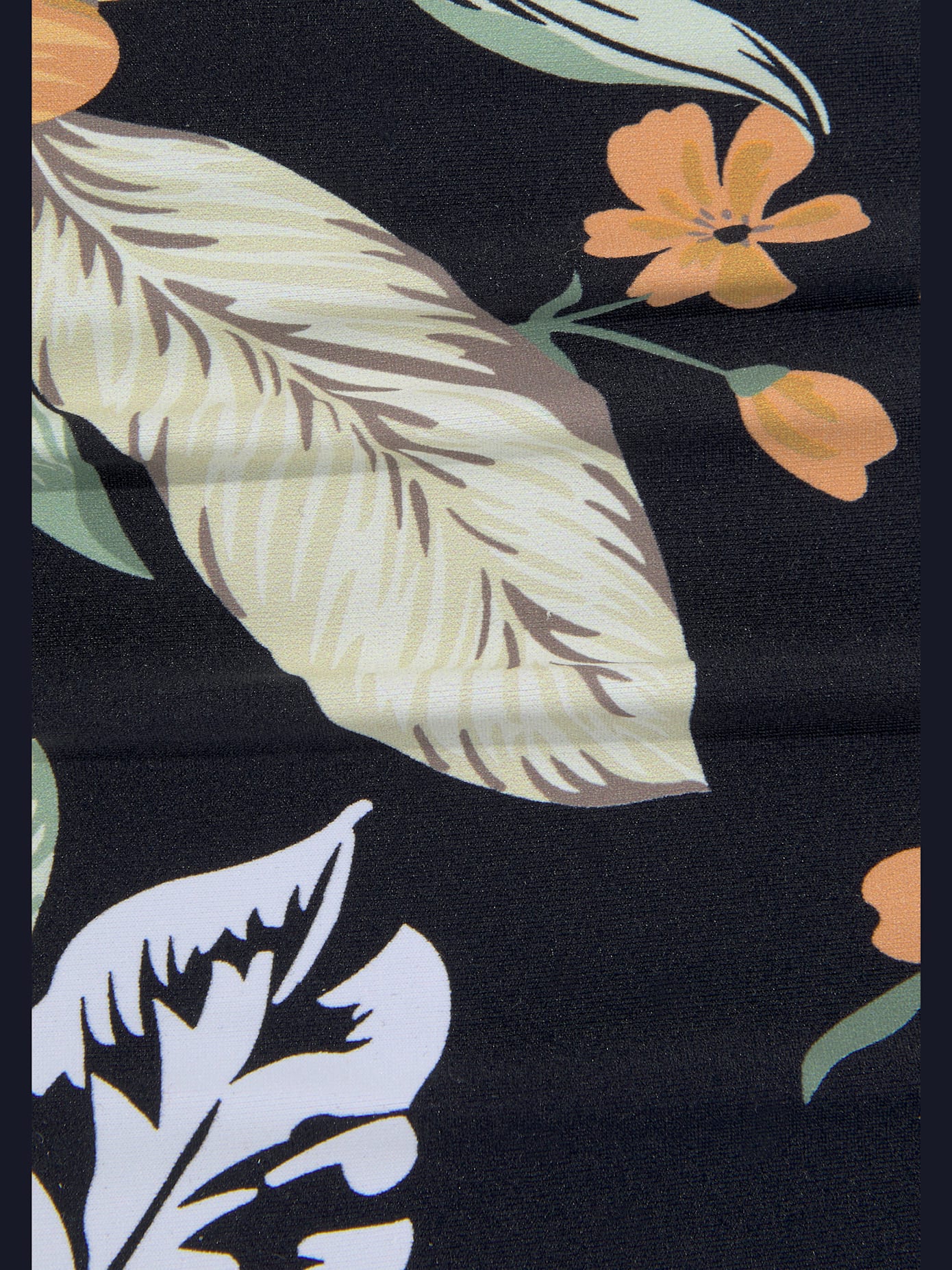 Maillot de bain design tropical tendance