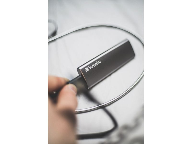 Verbatim Externe SSD VX500 2000 GB Tragbare SSD mit 2 TB, USB 3.2 Gen 2 und Aluminiumgehäuse in Space Grau