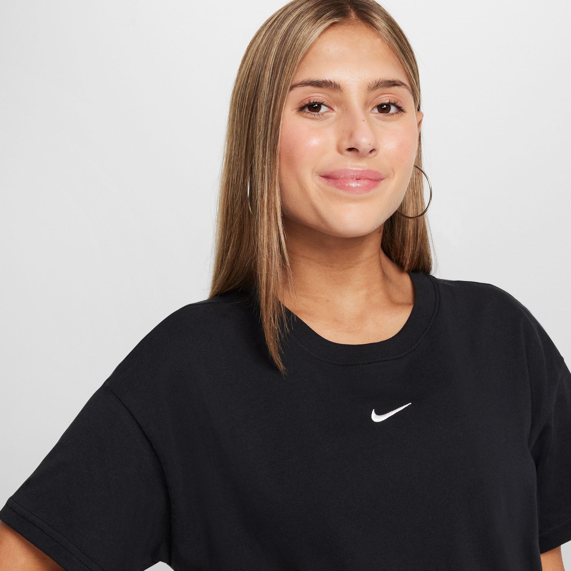 Nike Sportswear Big Kids(Girls) T Shirt
