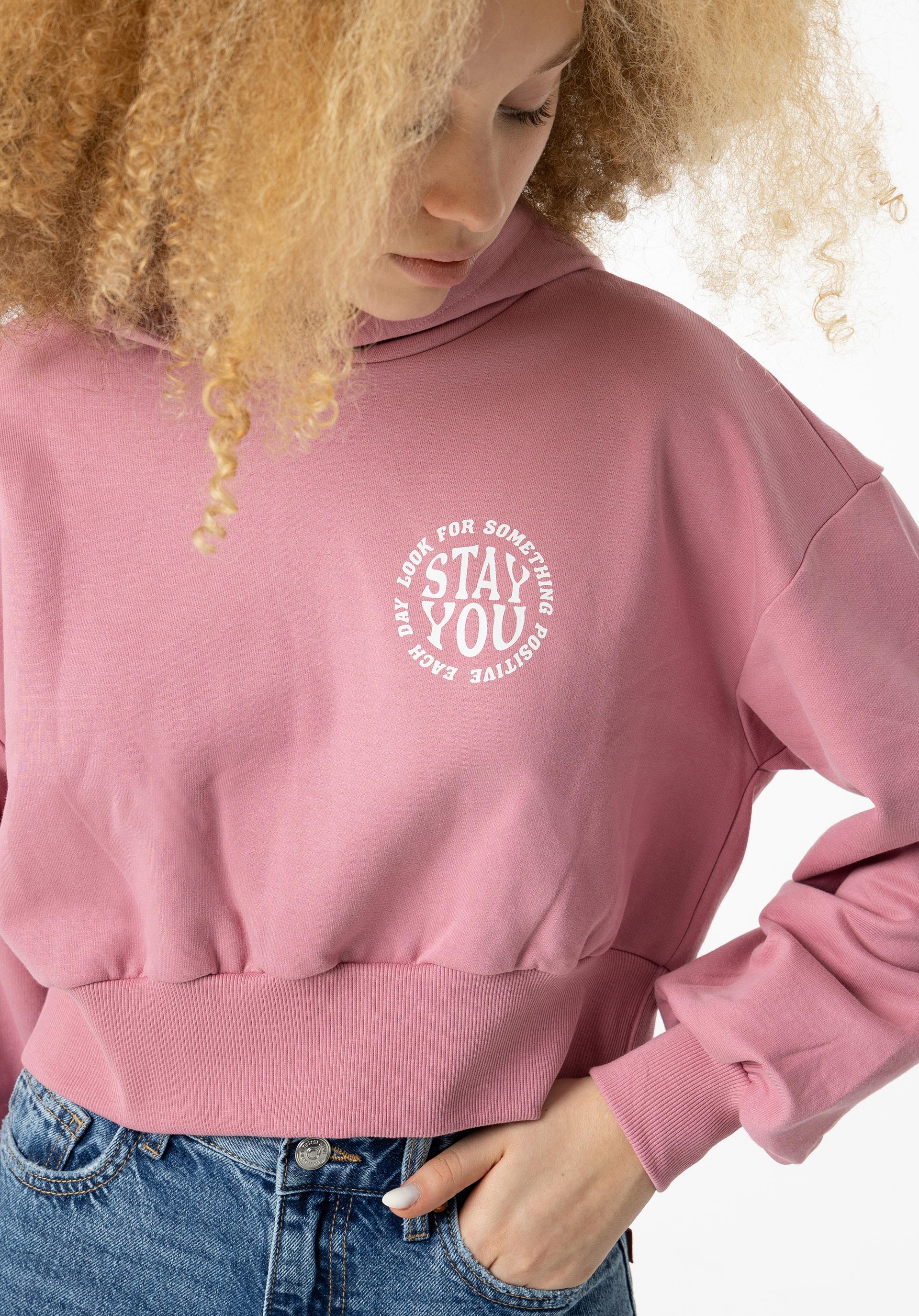 Hoodie com Texto Frontal