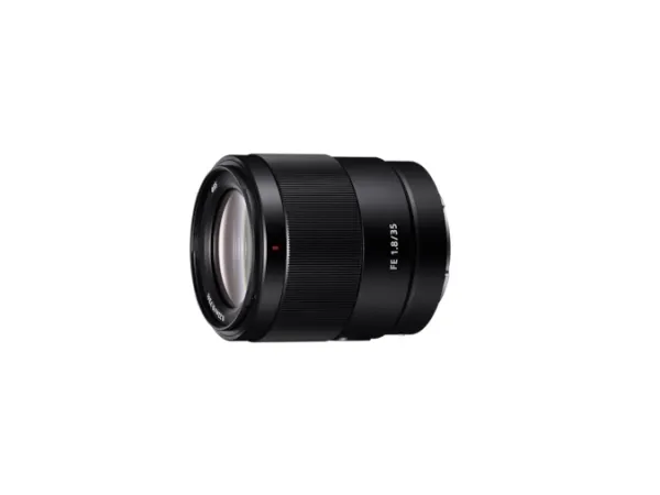 Sony SEL35F18F - Vidvinkel objektiv - 35 mm - f/1.8 FE - Sony E-mount - for Cinema Line; a VLOGCAM; a1; a1 II; a6700; a7 IV; a7C; a7C II; a7CR; a7R V; a7s III; a9 III