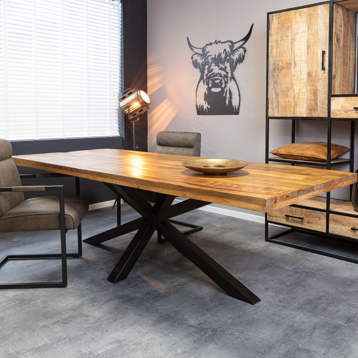 Mangohouten eettafel Maitea met matrix onderstel 200 cm