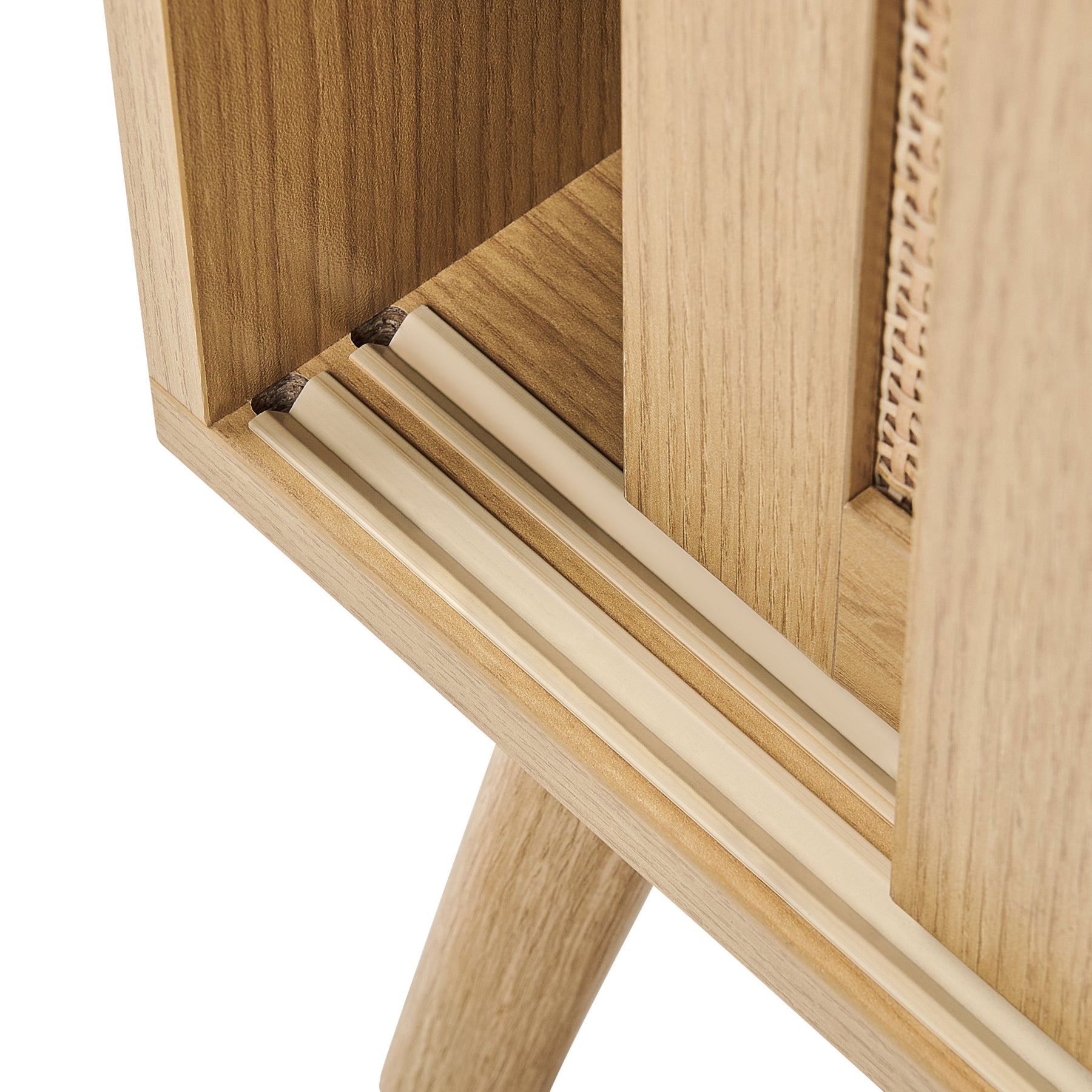 Beliani - HODGEN - Dressoir - Lichtbruin - Hout