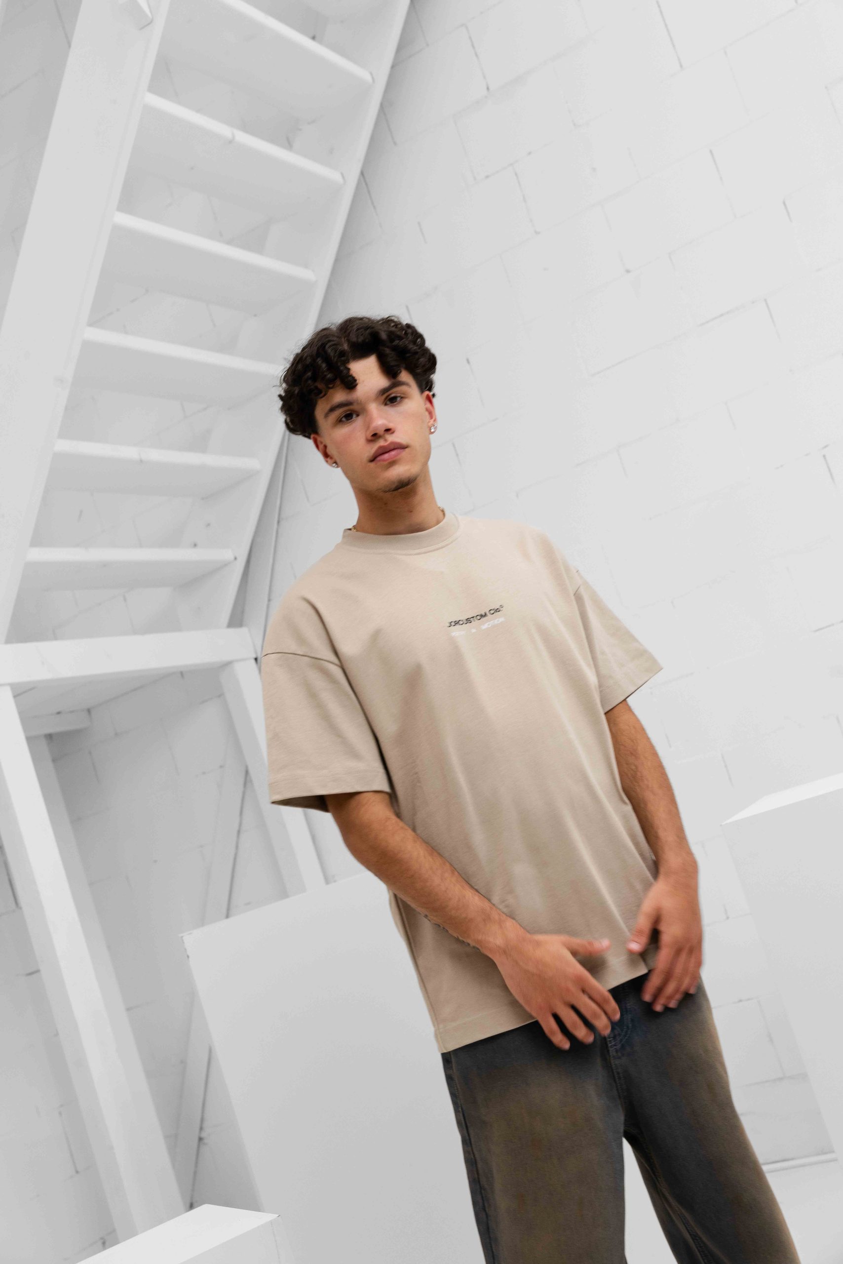 Jorcustom Poetry ln Motion Loose Fit T-Shirt Heren Beige