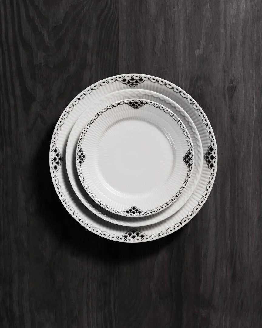 Royal Copenhagen  Sort Riflet Blonde tallerken - Ø19 cm.