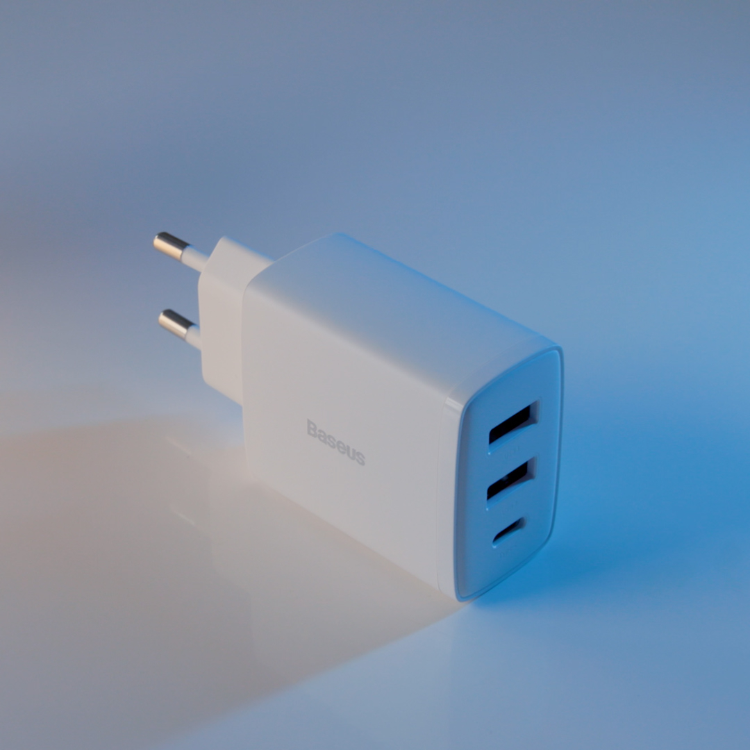 (30W) Dual USB A / USB C Quick Charge QC 3.0 Ladegerät mit Power Delivery 3.0 - Schwarz