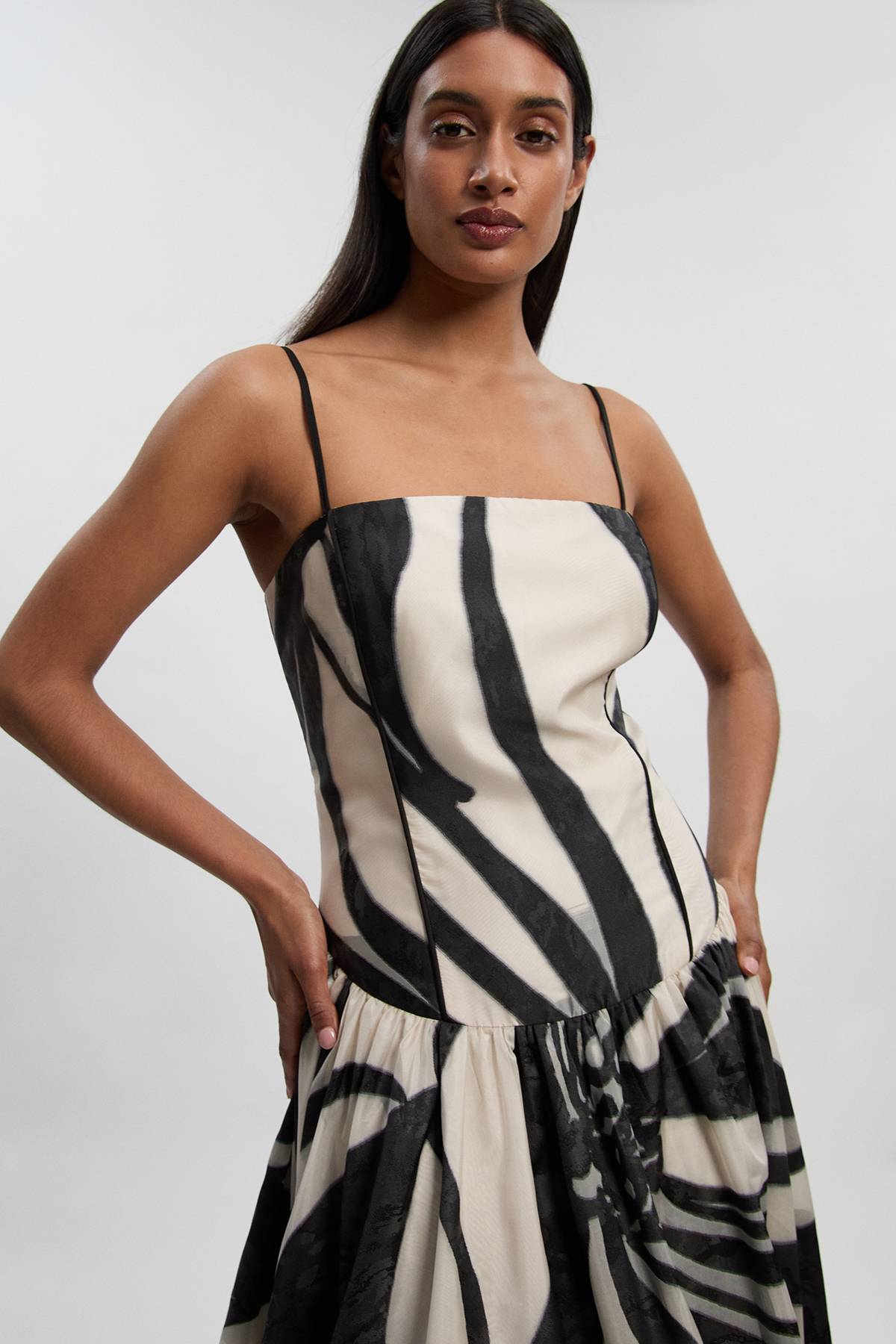 KarenMillen Robe de Bal Longue Tissée à Imprimé Floral Jacquard