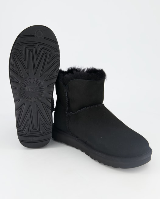 UGG Mini Bailey Button II Winterschuhe in Schwarz