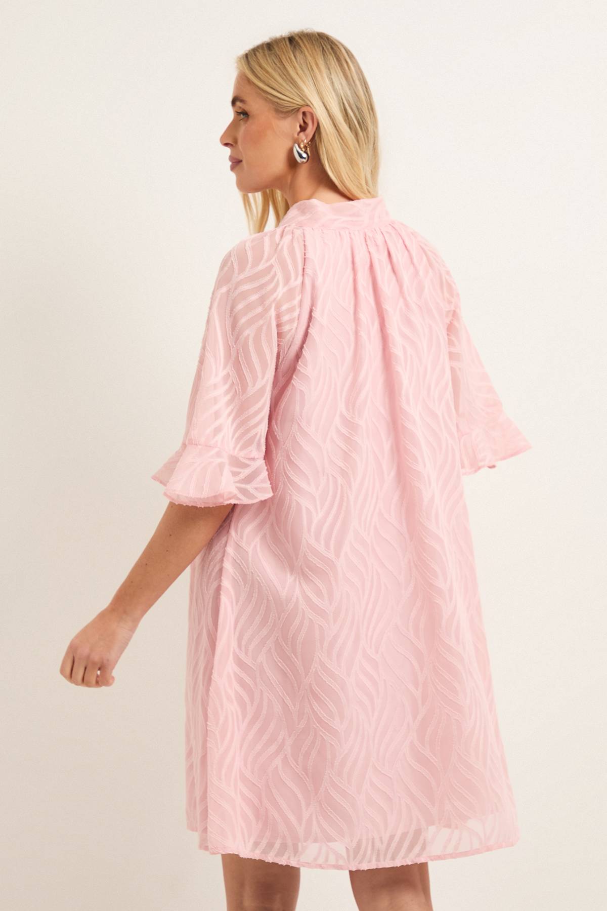 Wallis Robe Droite à Manches Cape Burn Out Petite Taille