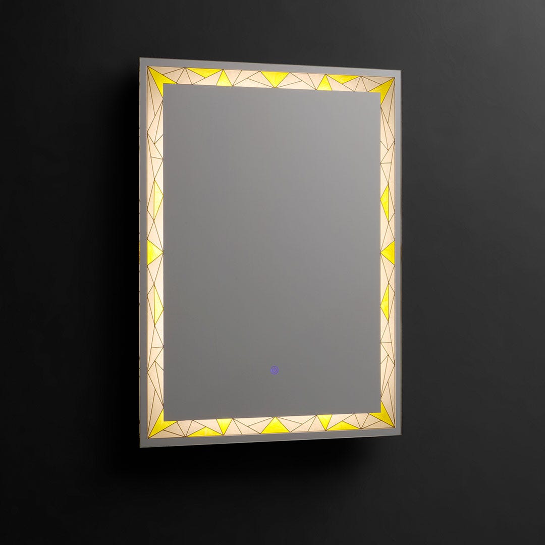 Wandspiegel 60x80 met achtergrondverlichting en gekleurd decor