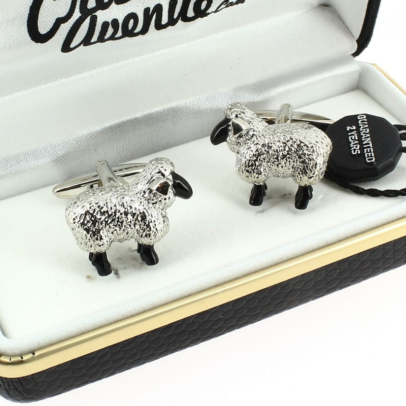 Boutons de manchette, Mouton blanc