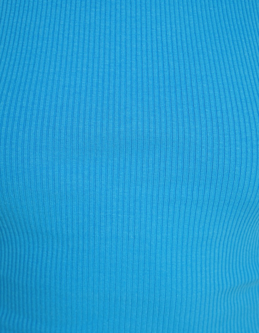 Camiseta canelada sem mangas