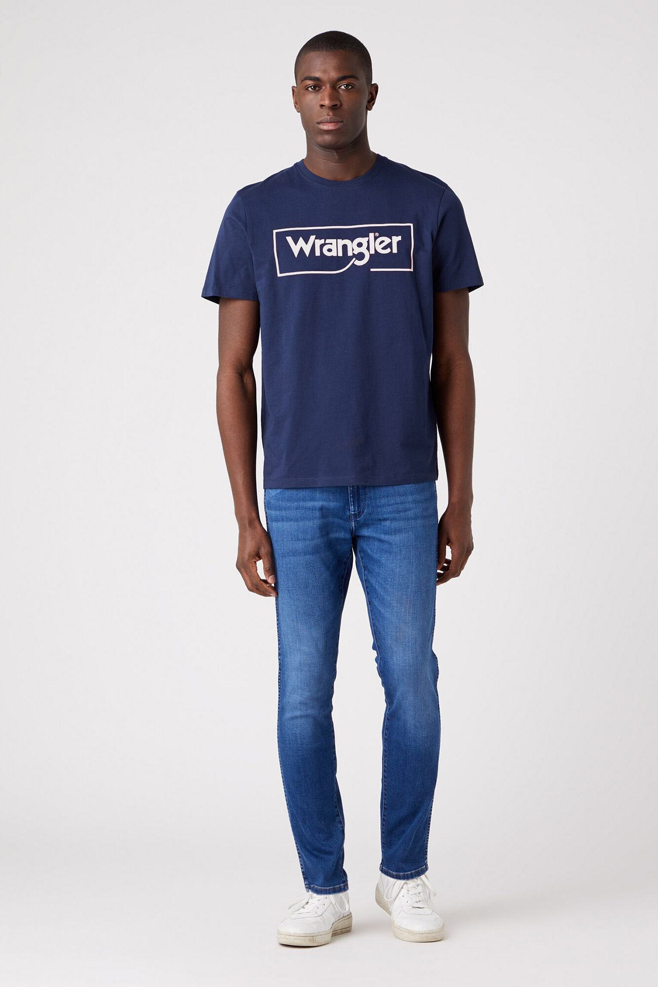 Camiseta com logo padrão - Azul marinho