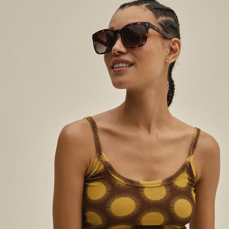 Pilgrim KATYA recycled sunglasses tortoise brown/gold Brun