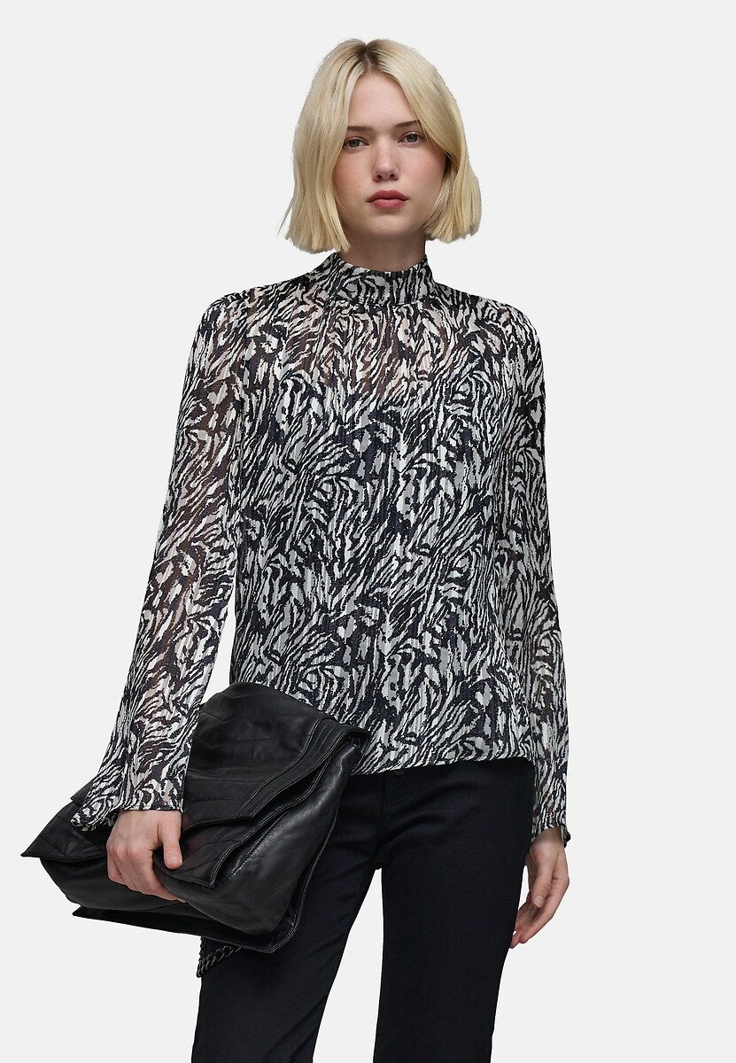 Blusa de manga comprida estampada IKKS com gola alta.