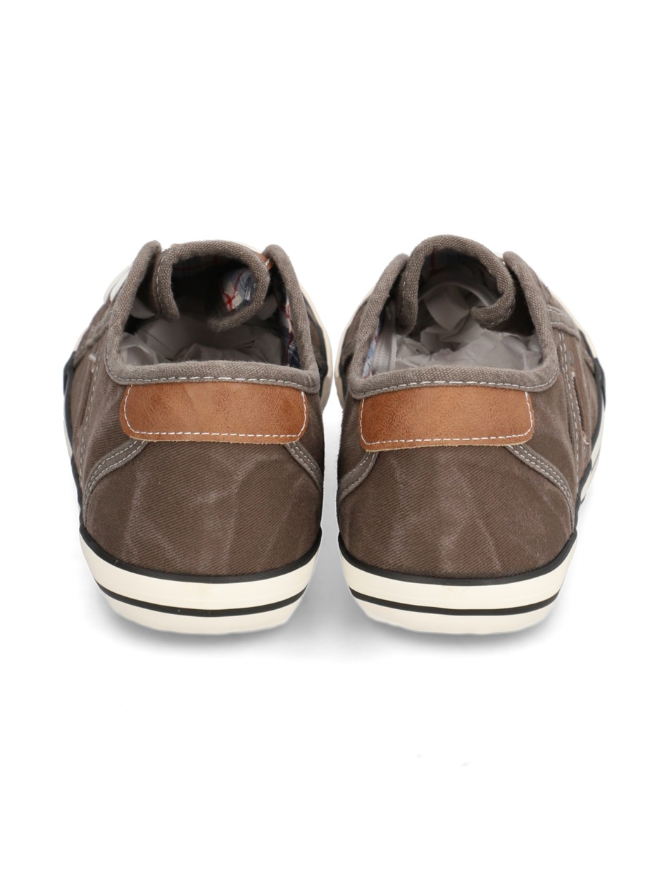 Canvas Sneaker