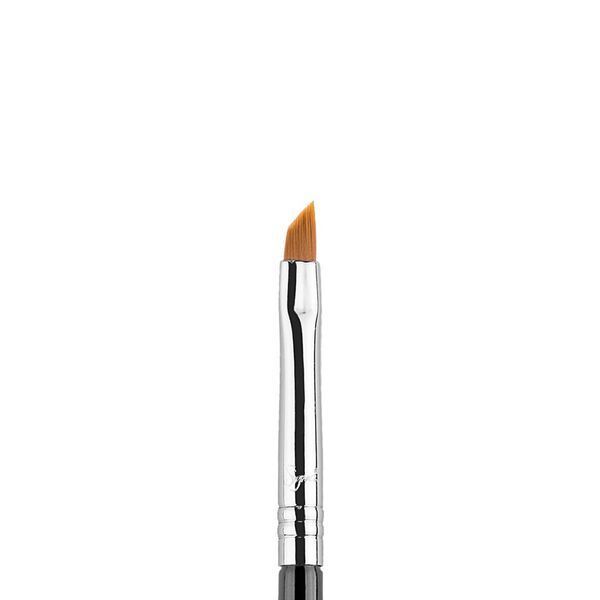 Sigma E06 Winged Liner™ Brush