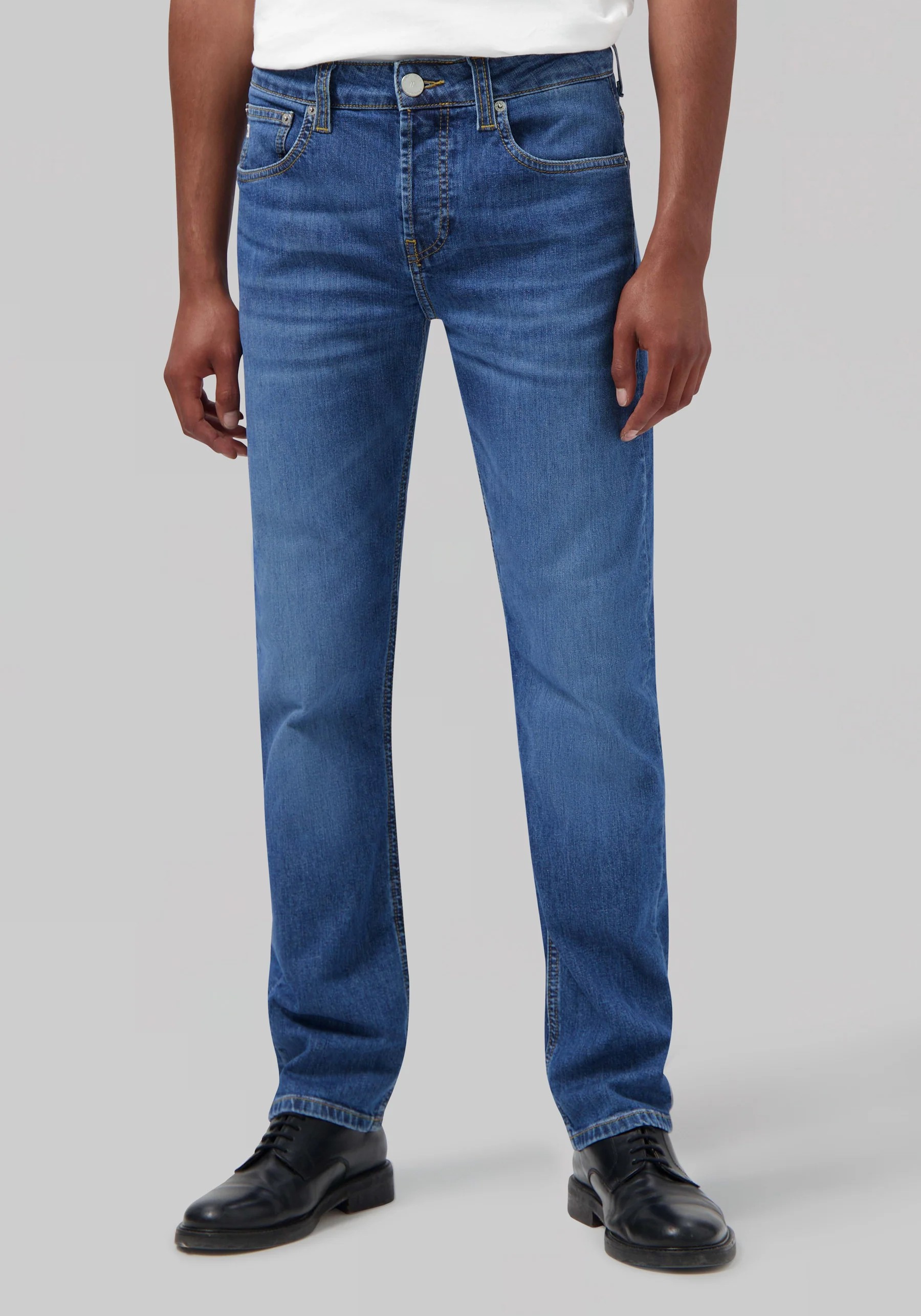 Mud Jeans Herrenjeans Bryce Mid Straight Authentic Indigo