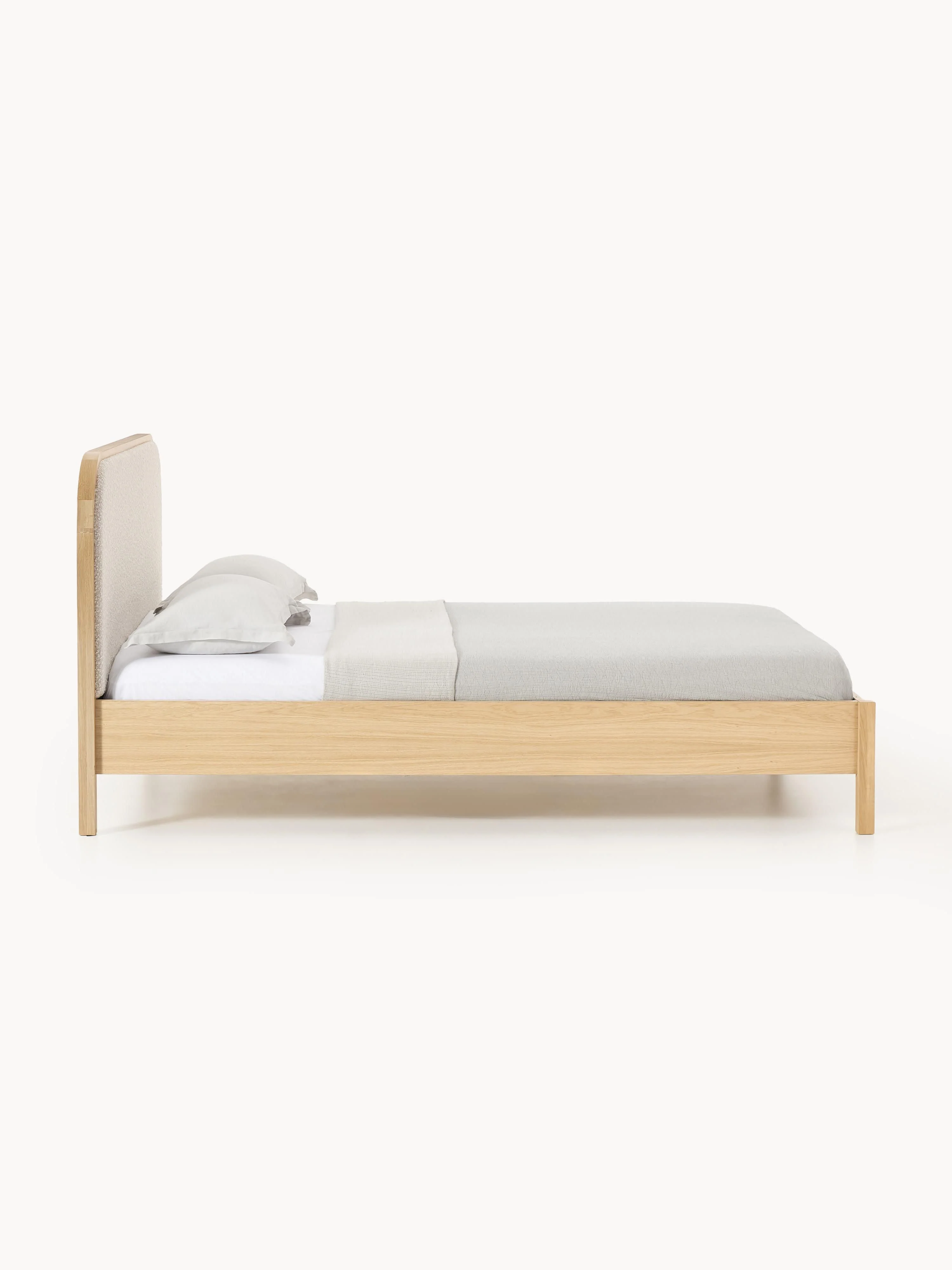 Houten bed Jones met hoofdeinde van bouclé