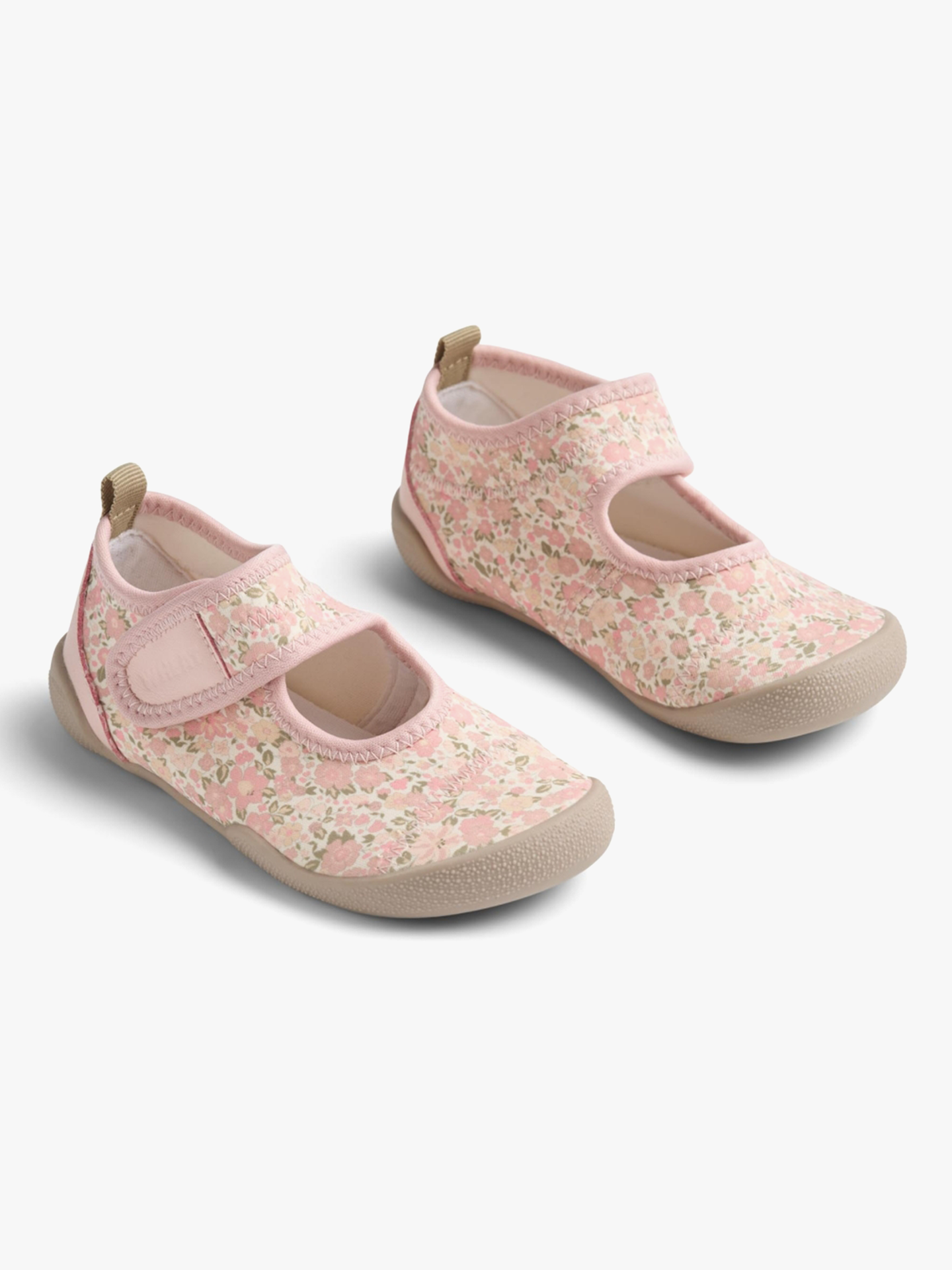 Beach Shoe Wavey