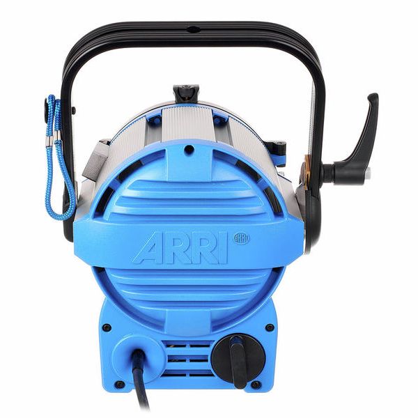 ARRI True Blue T1 1000 W Man