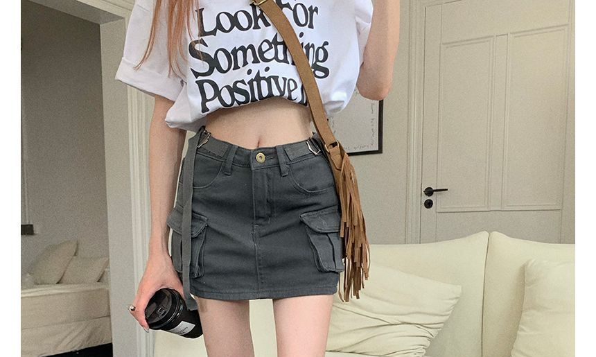 CosmoCorner - Mid Rise Plain Denim Cargo Skort