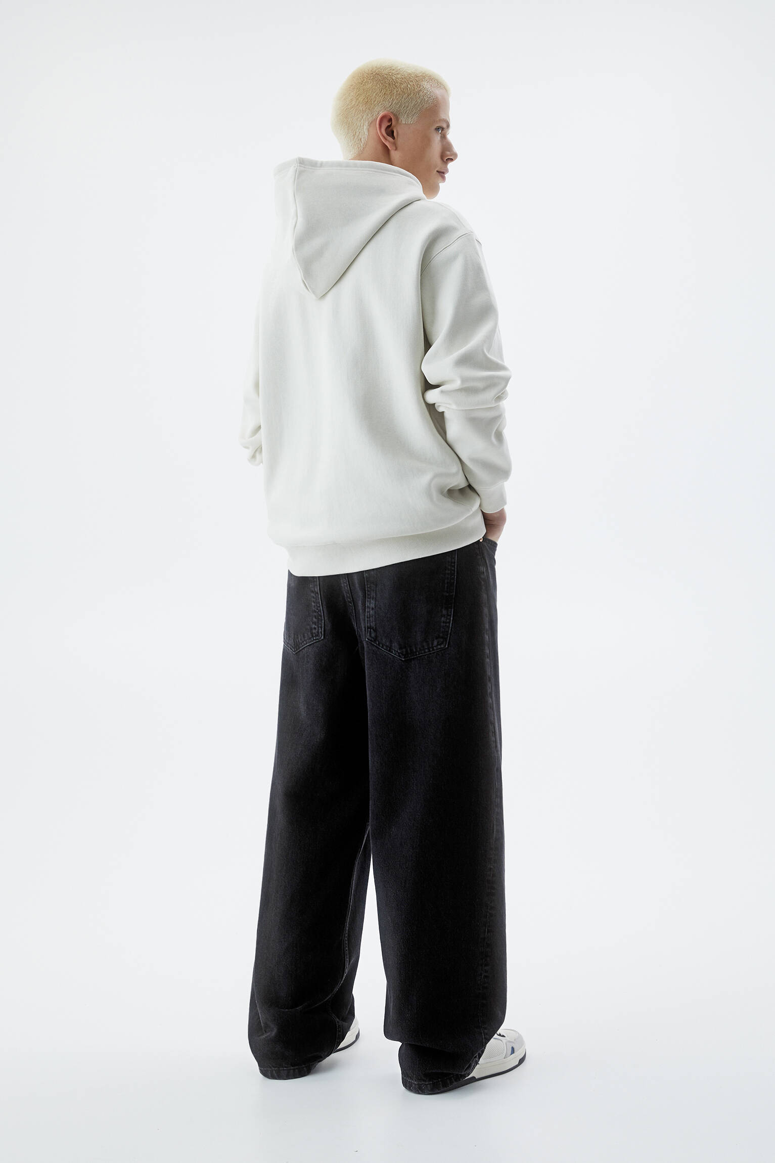 CALÇA JEANS SUPER LARGA - NEG-DELAV