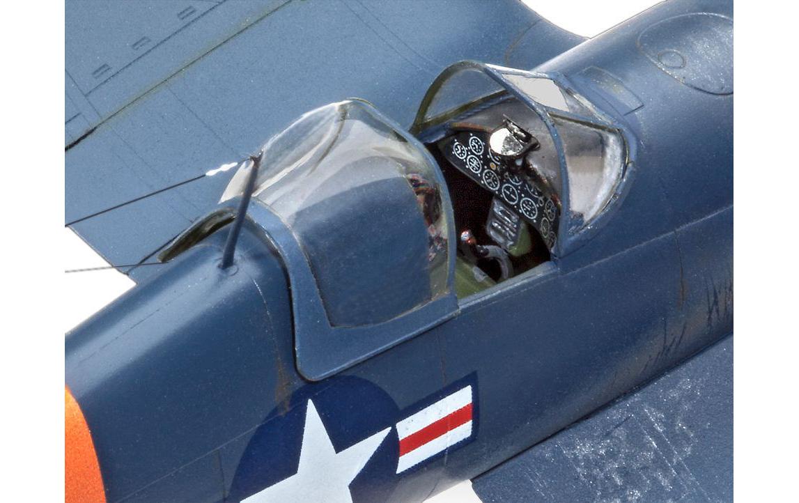 Bausatz F4U-4 Corsair 1:72Kunststoff Modellbausatz