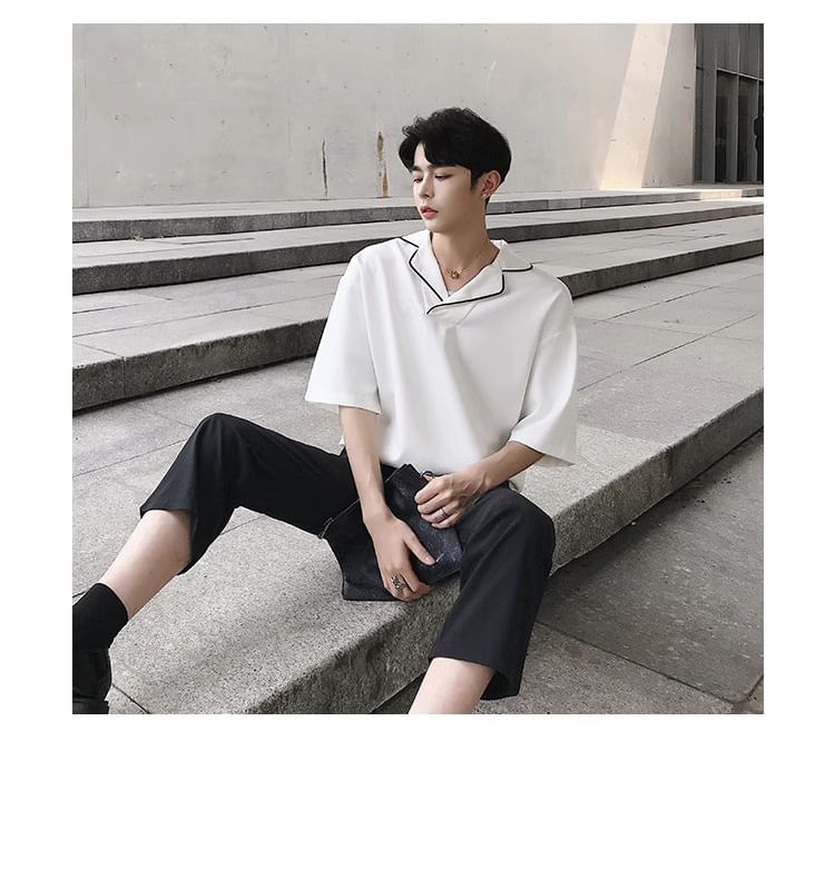 Bjorn - T-shirt met 3/4-mouwen, reverskraag en contrasterende bies en split