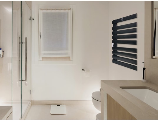 PURLINE - Porte-serviettes électrique mural 500w en aluminium avec dis...