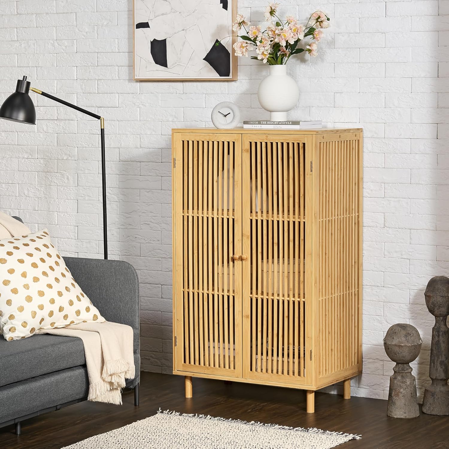 [en.casa] Beistellschrank Grong Mehrzweckschrank Wohnzimmerschrank 110 x 66 x 40 cm Kommode Aufbewahrungsschrank mit 2 Türen Schrank für Wohnzimmer 3 Ablagen Bambus Natur