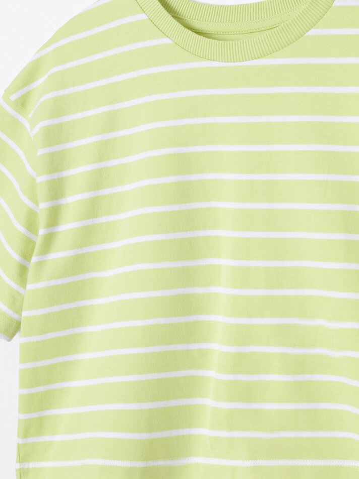 Camiseta cropped de manga curta - Amarelo claro