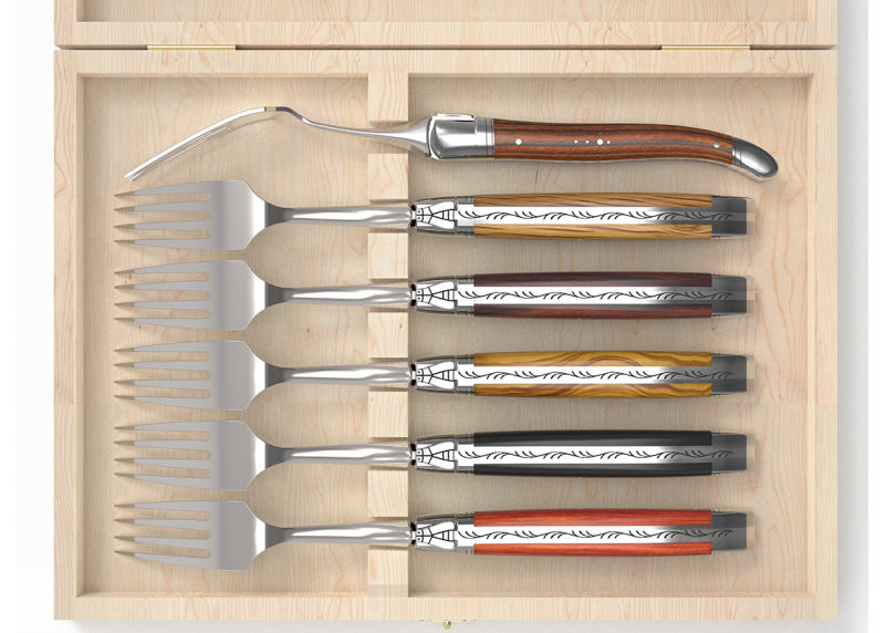 Service de 6 fourchettes Laguiole avec un manche en 6 bois différents et mitres inox