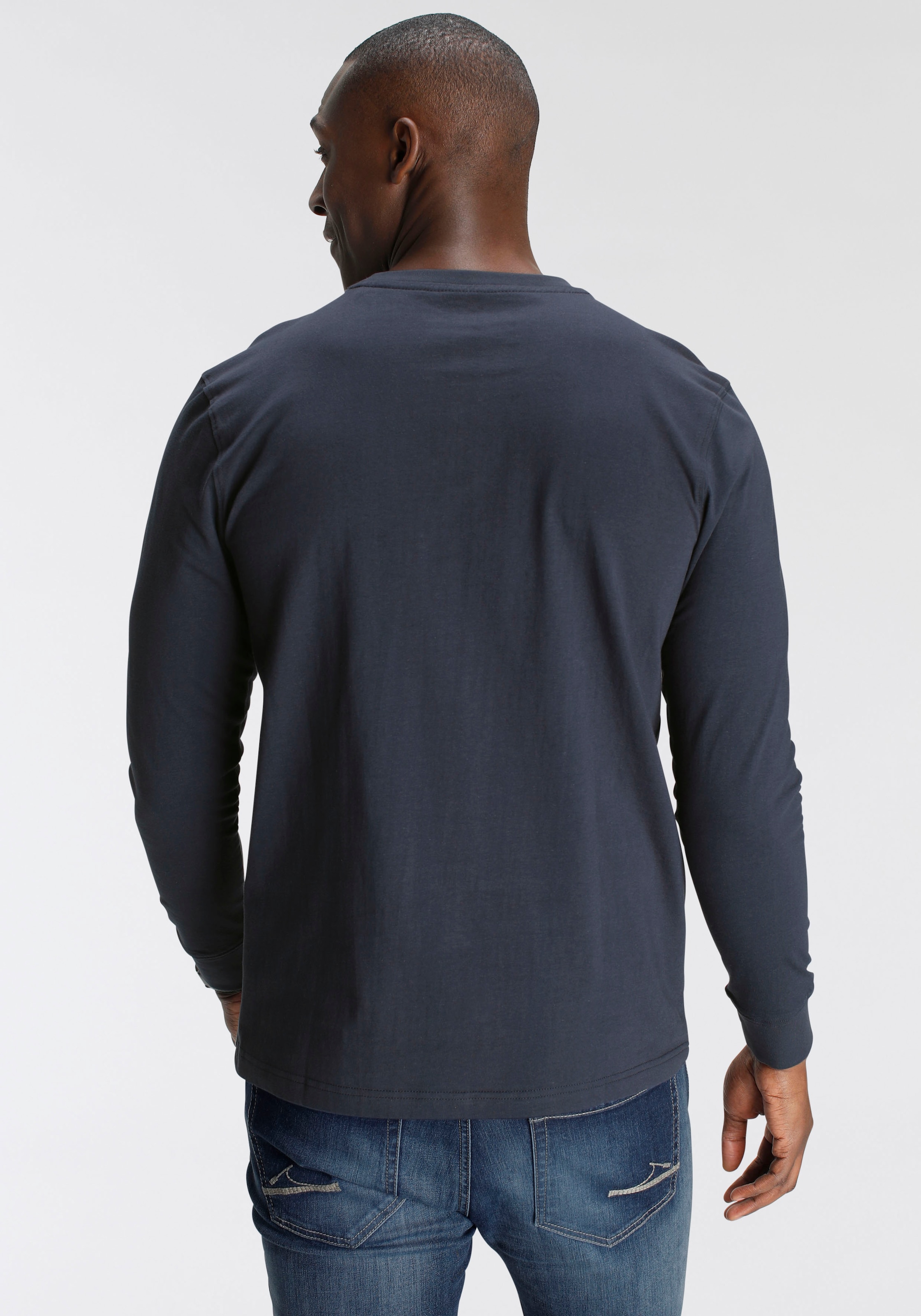 DELMAO Langarmshirt , schmale Passform,  bedruckt,  Rundhalsausschnitt,  aus Baumwolle