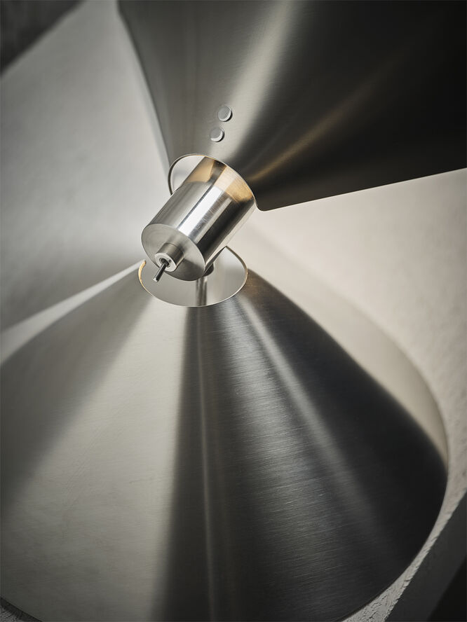 Frandsen Peel Table Lamp EU Brushed stainless steel