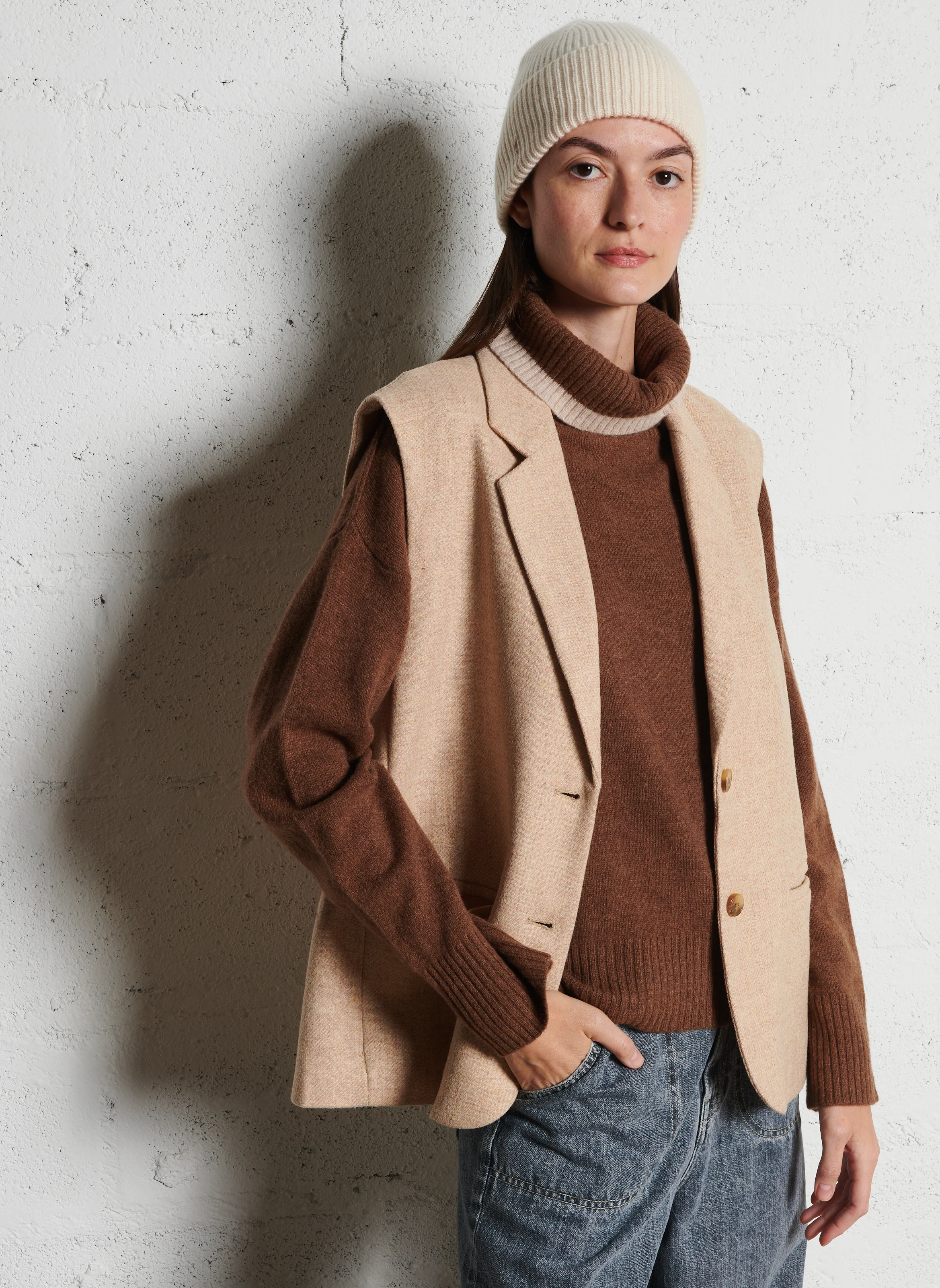 LARA - Veste de tailleur sans manches en laine mélangée | Beige