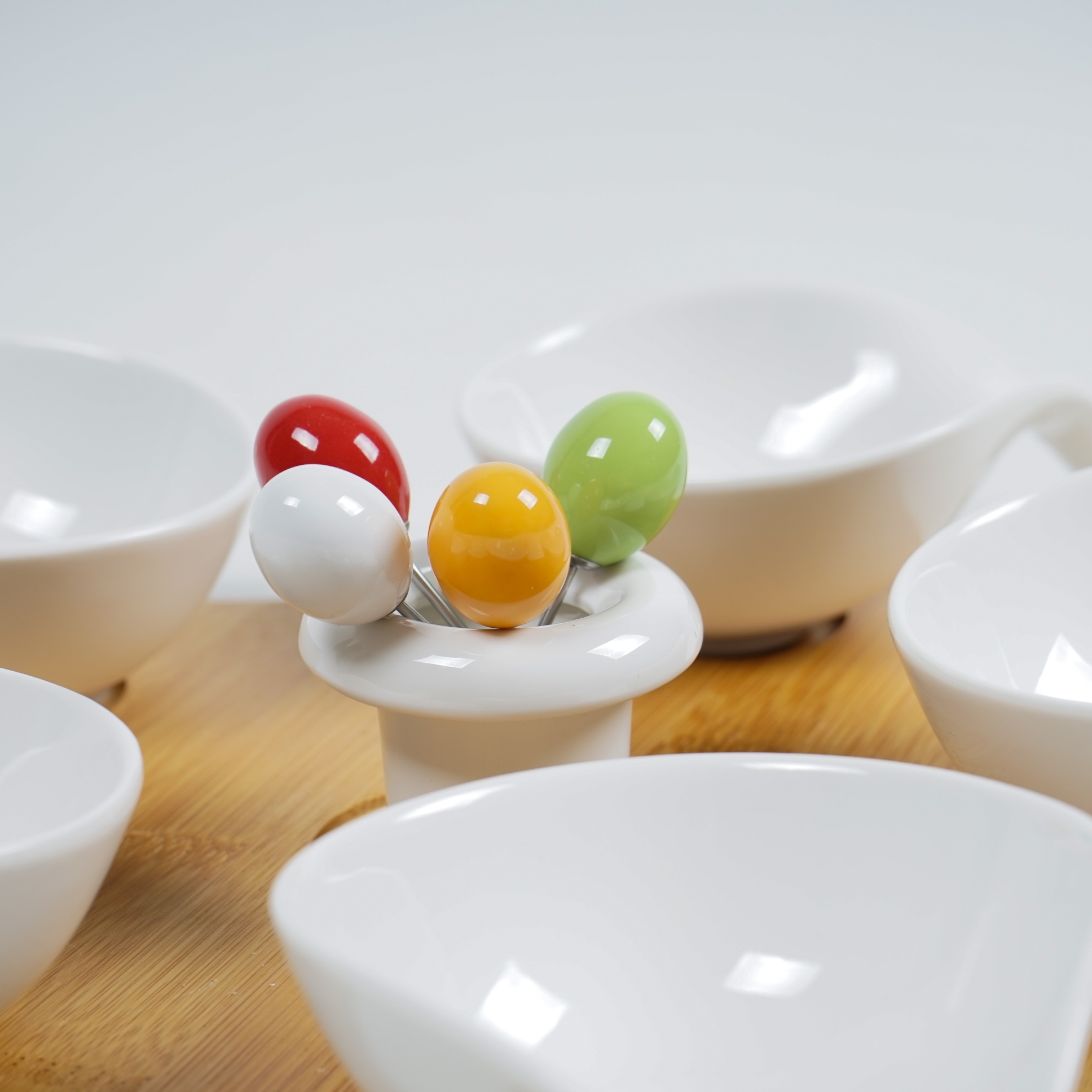 Servierset 'Cinque' mit Cocktailspießen, weiß, L 10 cm, B 13 cm, H 5 cm zu 28,00