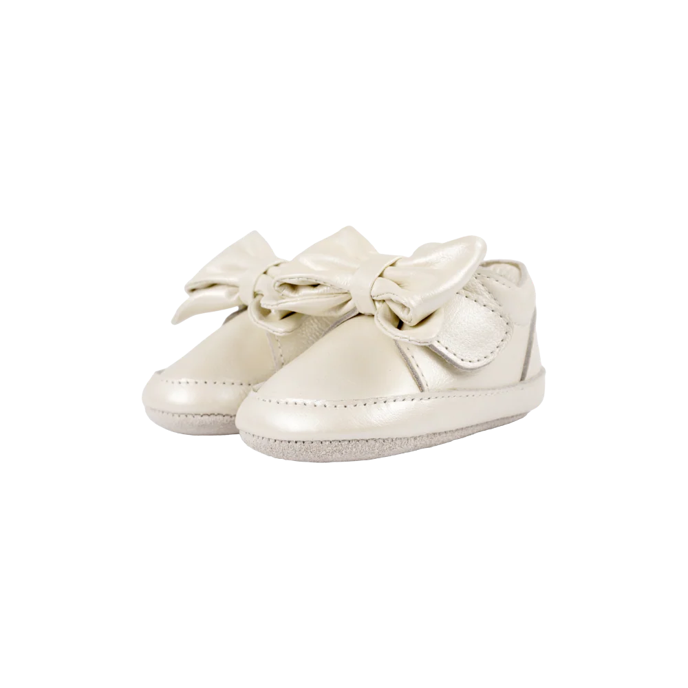 Mileau Sneakers | Off White Metallic Leather