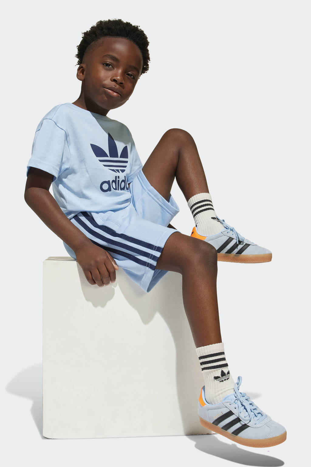 adidas T-shirt + short lichtblauw