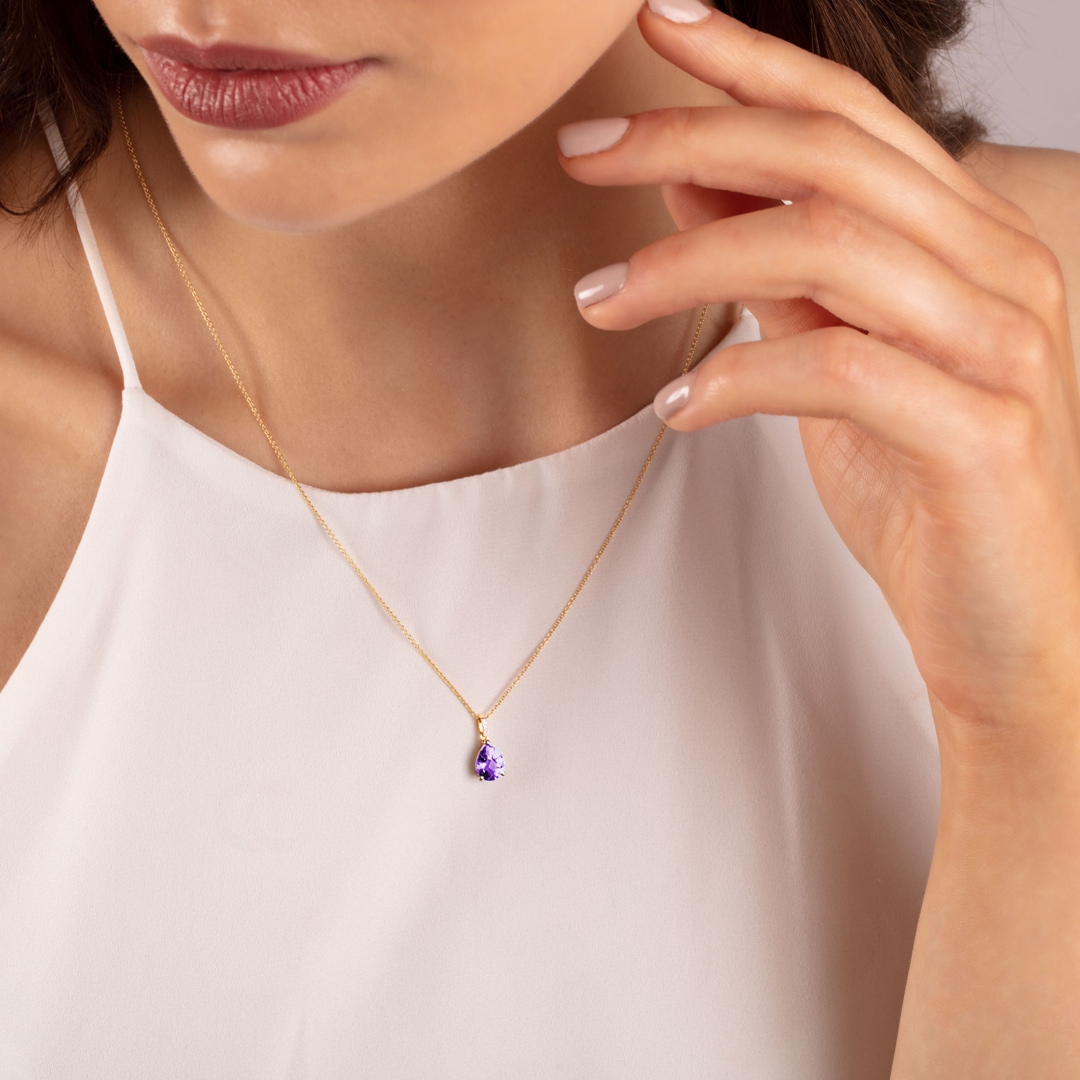 Anhänger 750/18 K Gelbgold mit Amethyst Tropfen und Diamanten 0.01 ct H/si