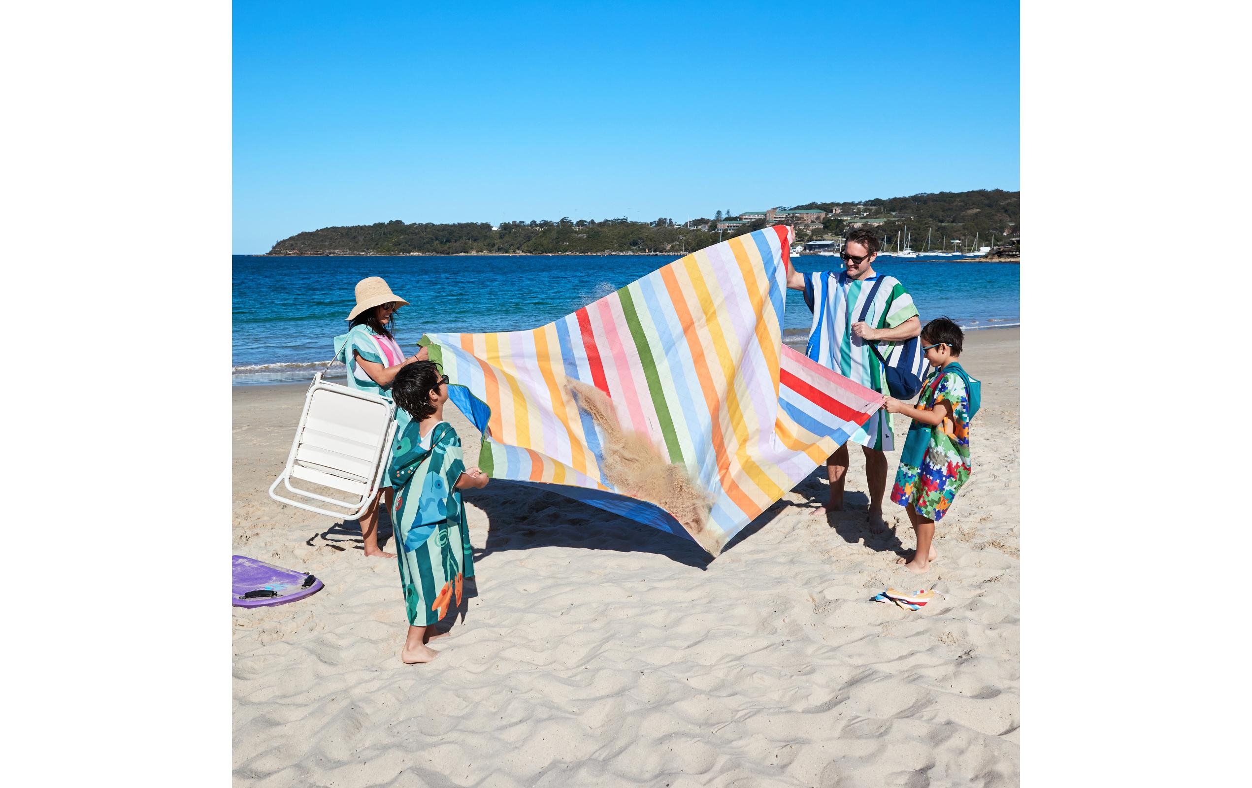 Picknickdecke Candy Stripes 170 cm x 240 cm,Praktische Picknick-Decke aus 100% recycliertem Polyester